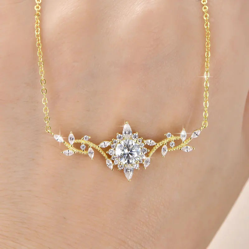 Collar Colgante de Moissanita Flor Hoja en Oro 14K